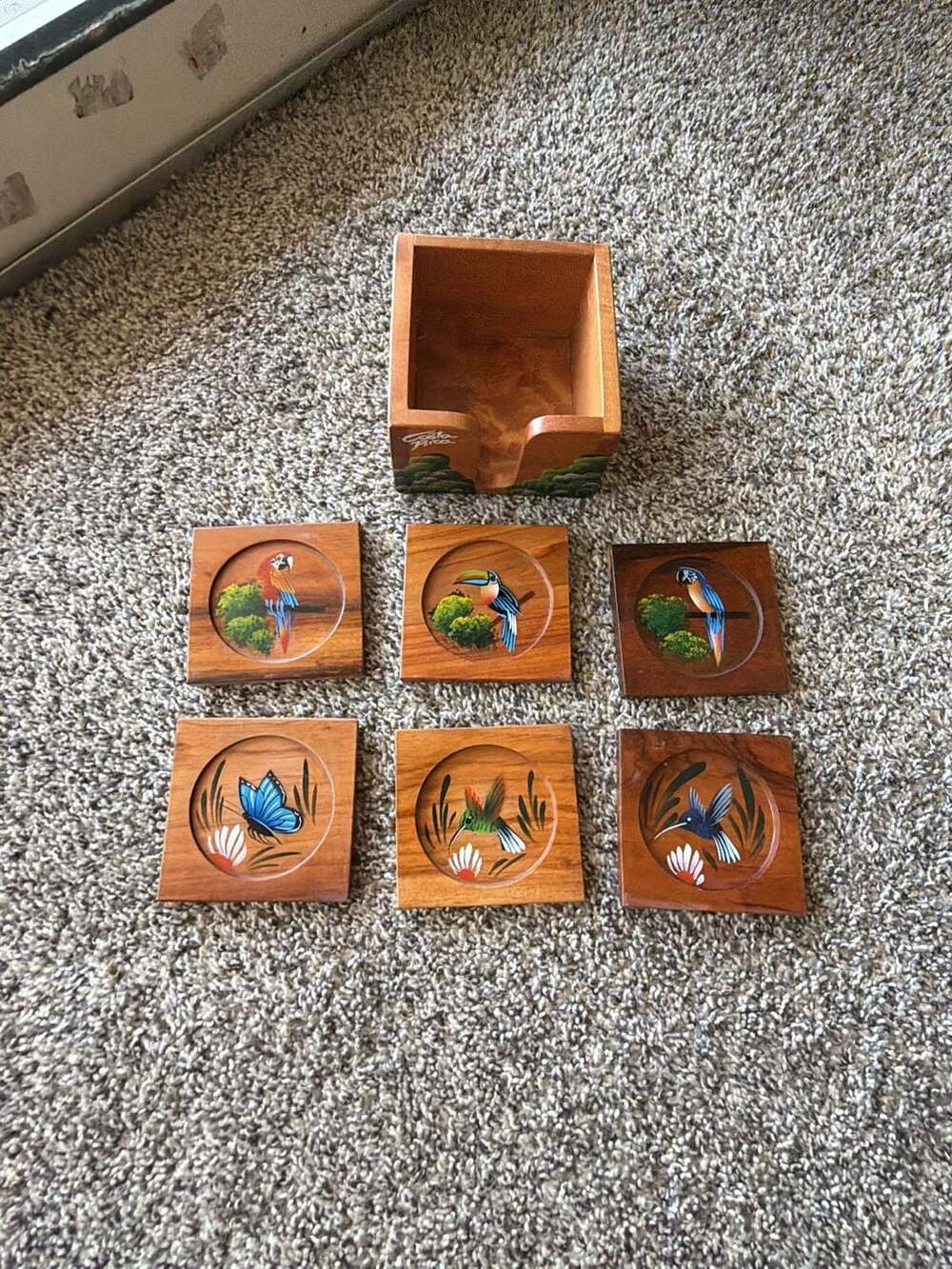 Vintage Hand Painted Costa Rica Wooden Coaster Set with Holder - Picture 4 of 4